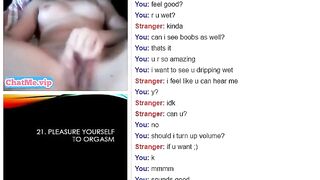 Hot teen with shaved pussy masturbating on video chat