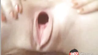 Sehr große Pussy klaffen