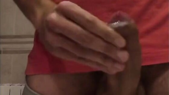 Big Cock Guy Cums 10 Times on Webcam