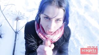 Teen Schoolgirl Gives Risky Public Blowjob in the Park