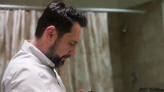 Just let me ass fuck your big booty!