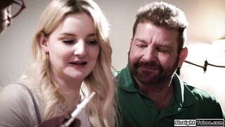 Teen gets uncomfortable by her neighbors