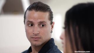 Lonely housewife wants to be fucked hard