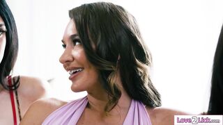 Straight girl seduced by 3 hot lesbians