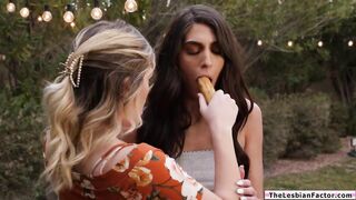 Eating her out until she forget about it