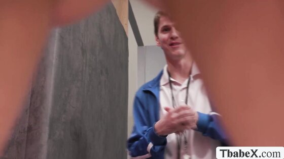 Fucking this horny cheerdancers in the locker room