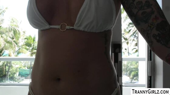 Miami cisgender Kitt Jones analed by TS Olivia Would