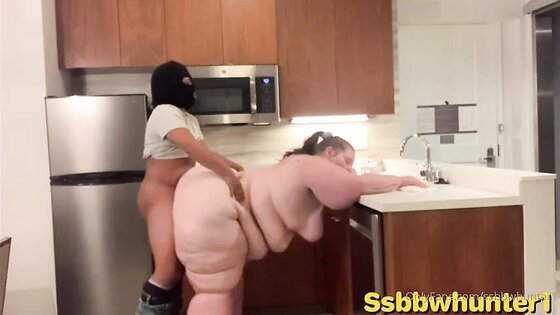SSBBW Fucked By Masked Man