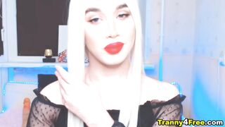 Teasing Naked Jerking Dominant Shemale