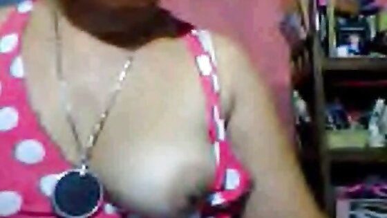 Mini Boobs flash of Elvie M filipina