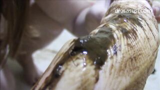 Smearing my tits - BizarroPornos.Com