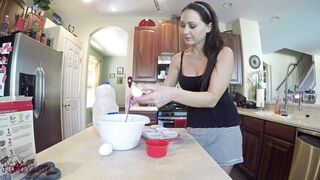 Treating My Husband To My Shit Brownies - Visit BizarroPornos.Com